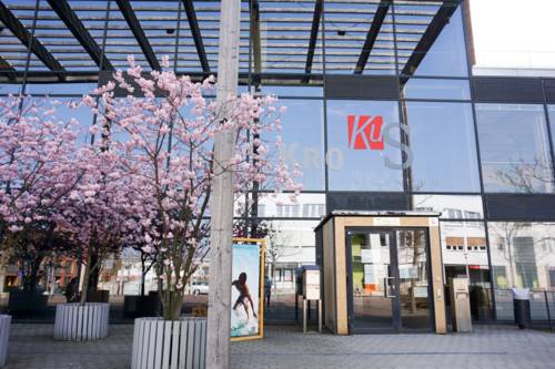 Die Stadtbibliothek Am Kronsberg heißt Sie im STZ KroKuS willkommen.